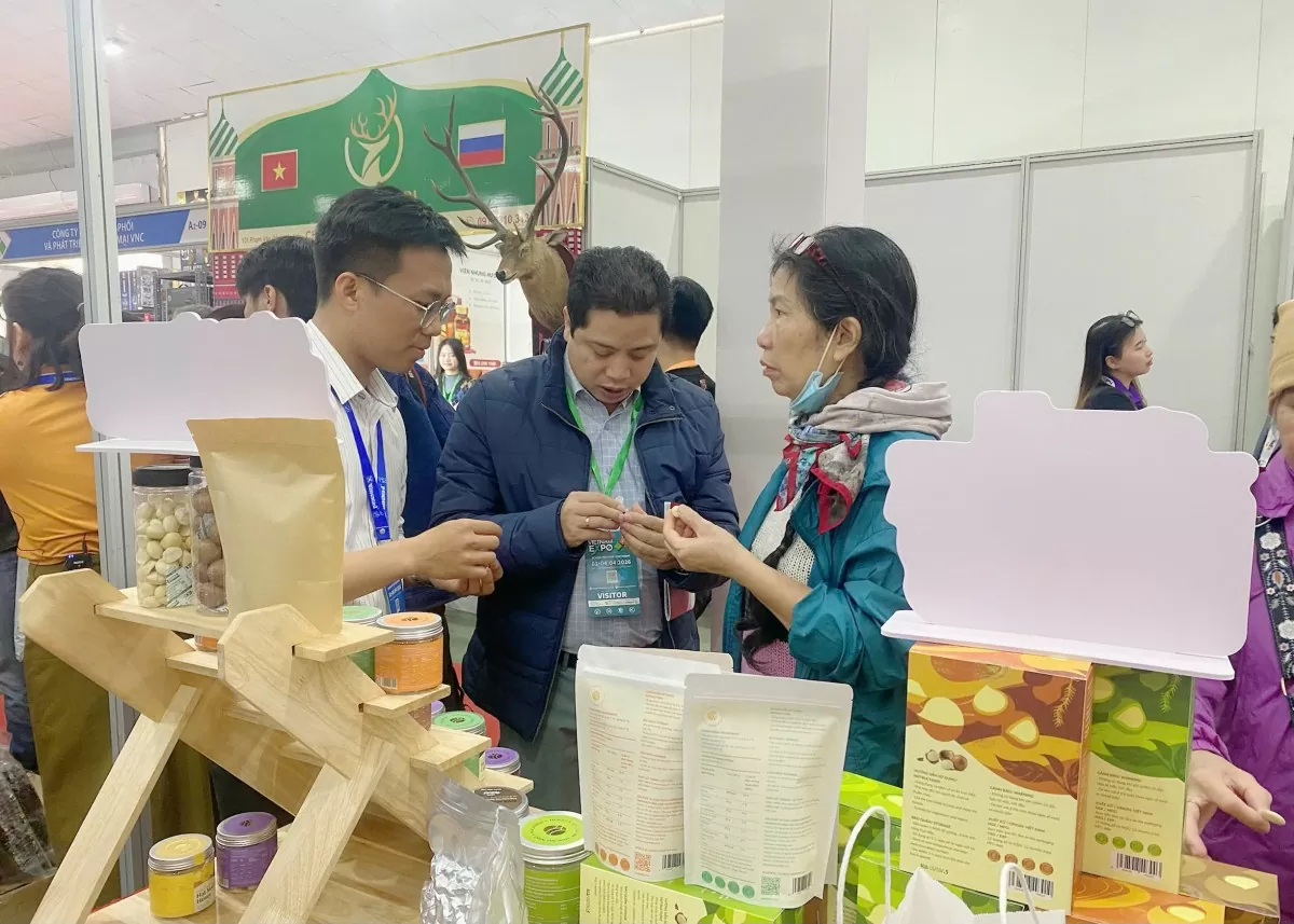 Hàng Việt từ vùng xa được ‘săn đón’ tại Vietnam Expo 2025